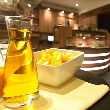 珀斯图本餐厅酒店