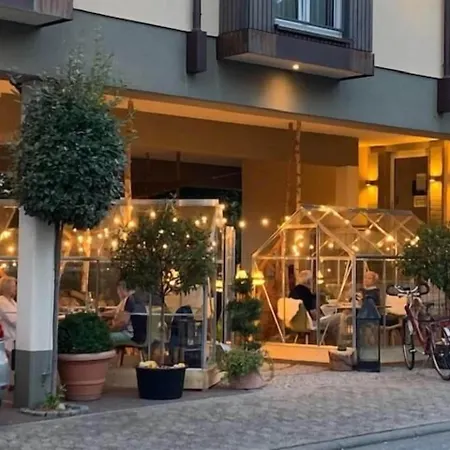 酒店 珀斯图本餐厅酒店 3*