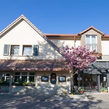 珀斯图本餐厅酒店 3* 本斯海姆